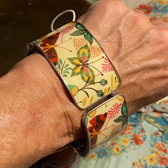 SALE 2/$20!! NWT Lily Bloom flower,butterfly bracelet,earth friendly - Picture 6 of 11